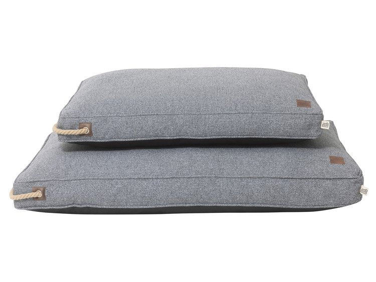 Indie & Scout Pet Pillow Charcoal [size:large]